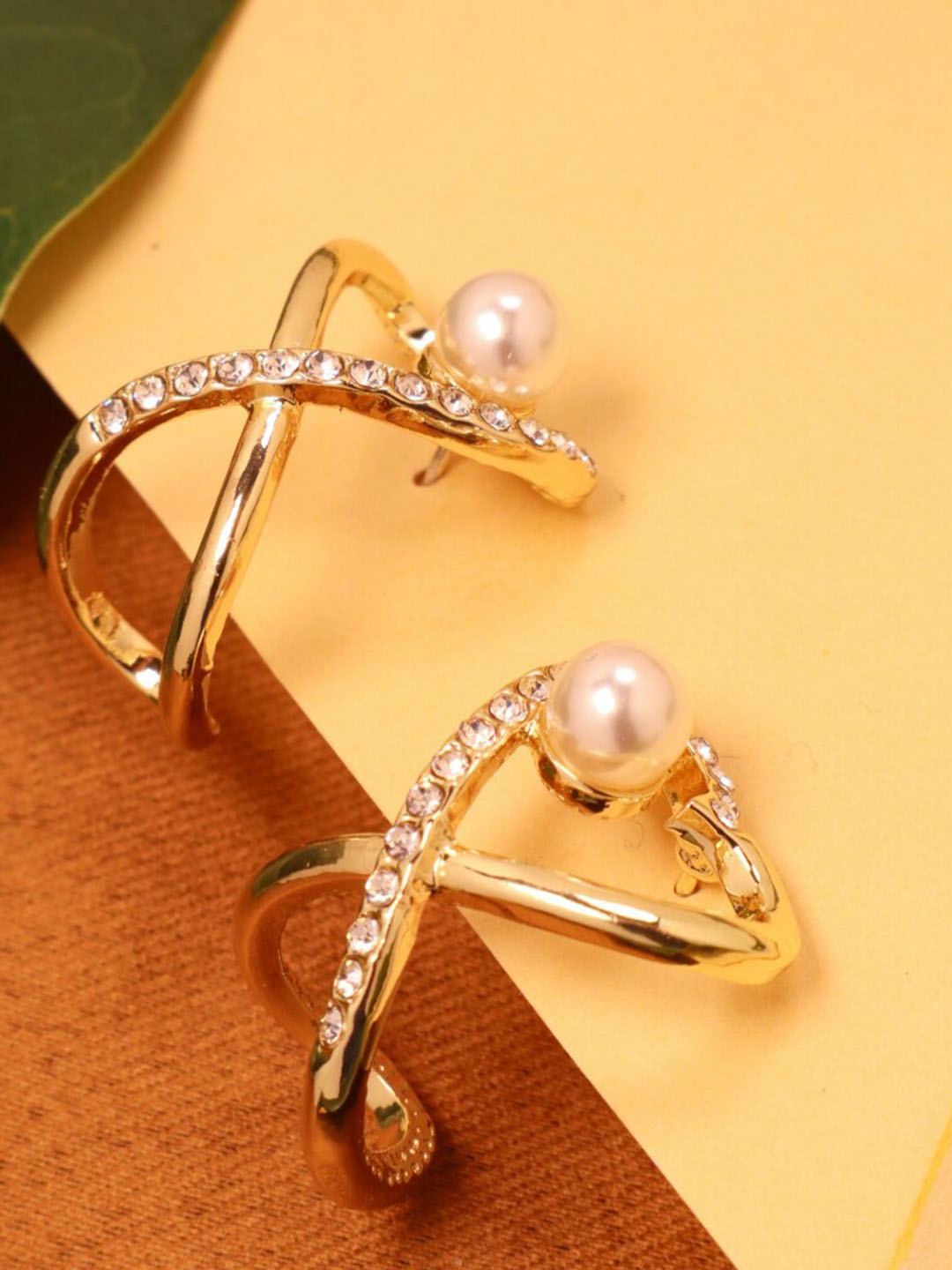 

SALTY Contemporary Studs Earrings, Gold