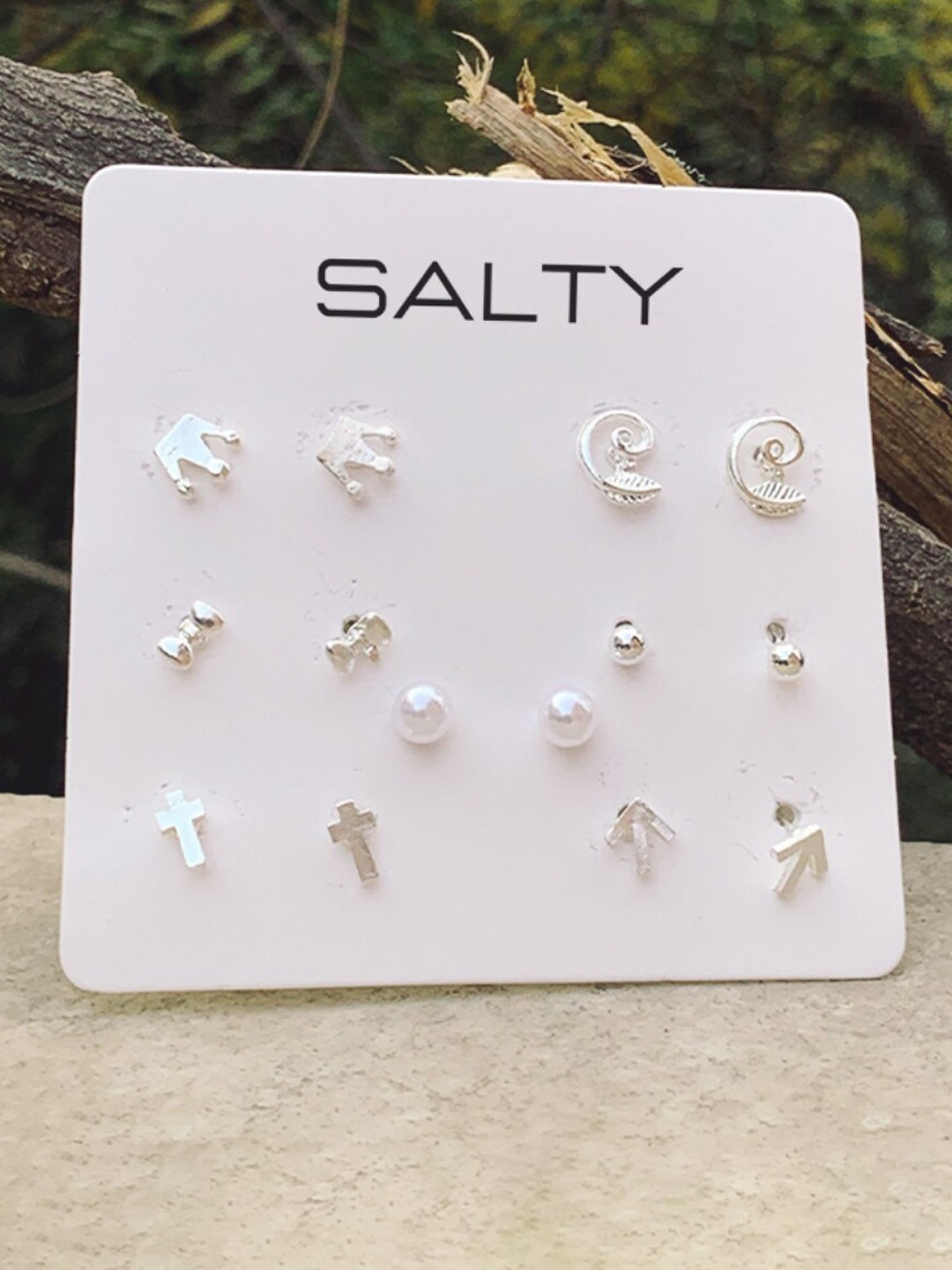 

SALTY Pack Of 7 Silver-Plated Beaded Contemporary Studs Earrings