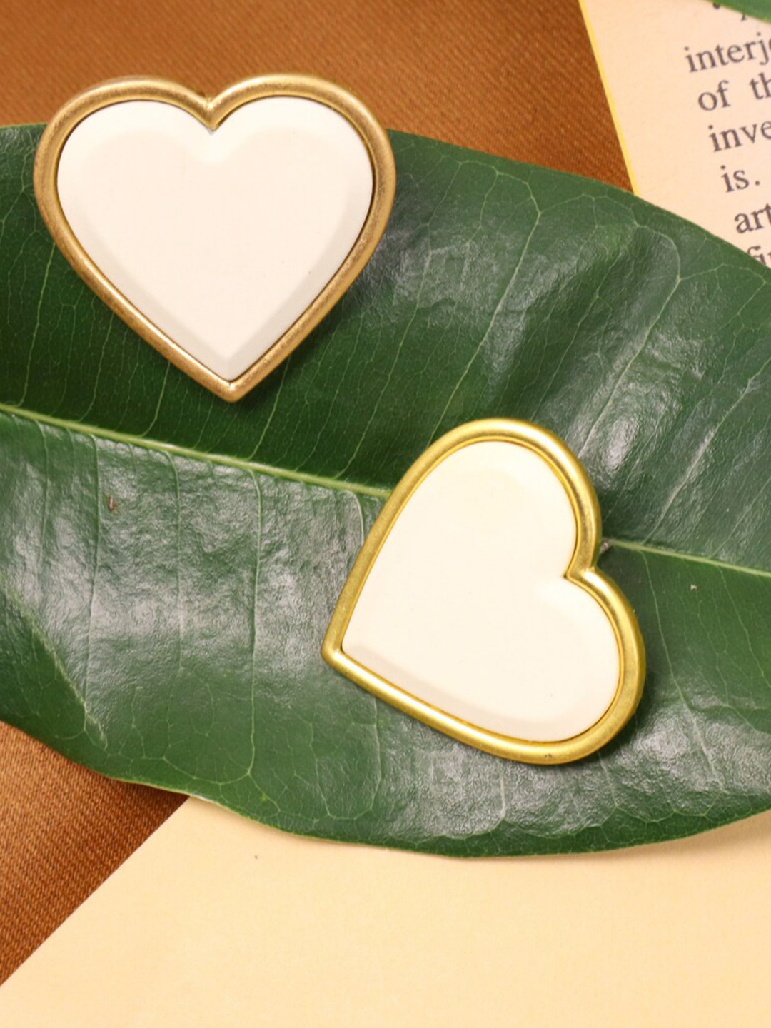 

SALTY Gold Plated Heart Shaped Studs Earrings