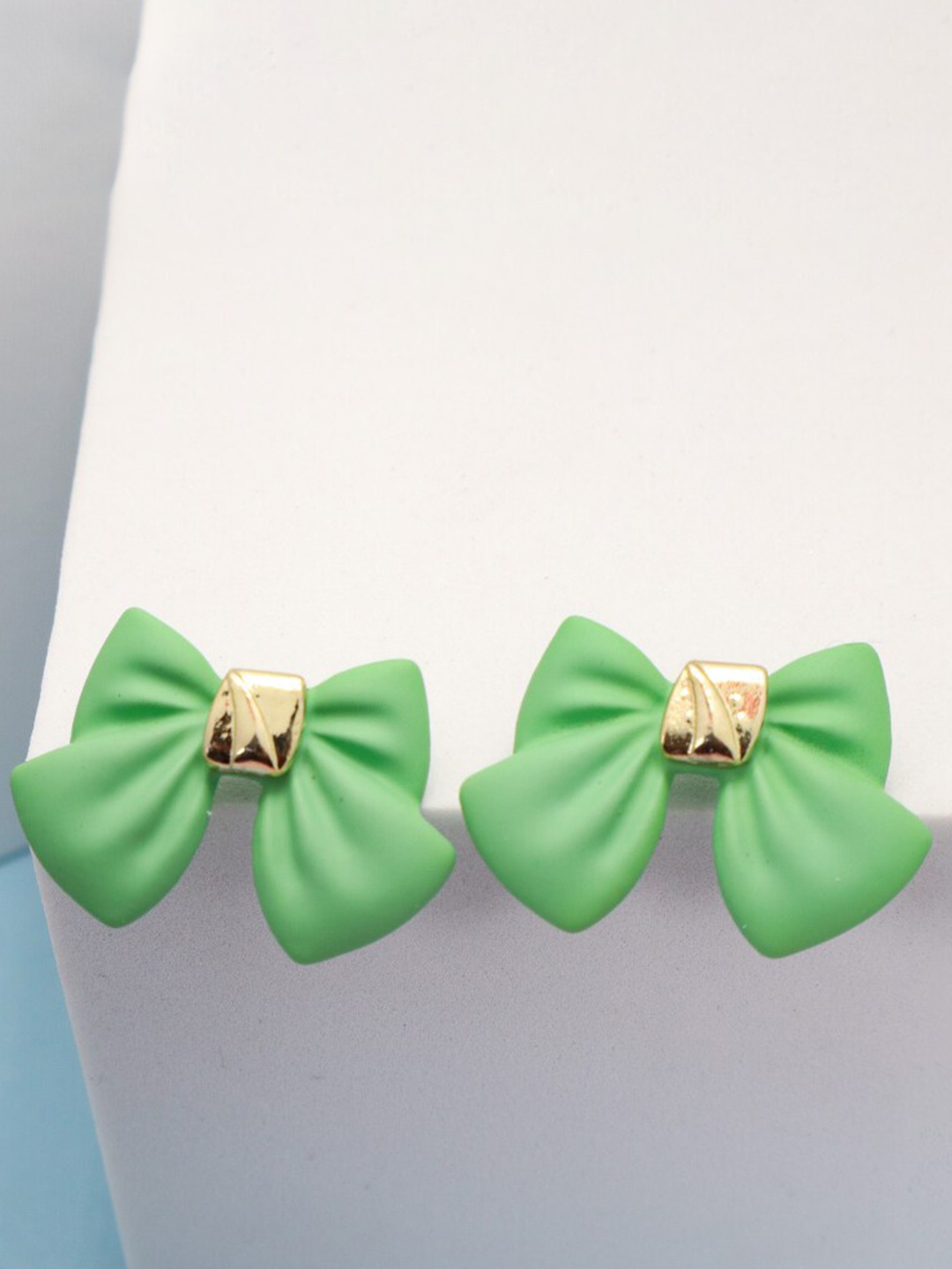 

SALTY Contemporary Studs Earrings, Gold