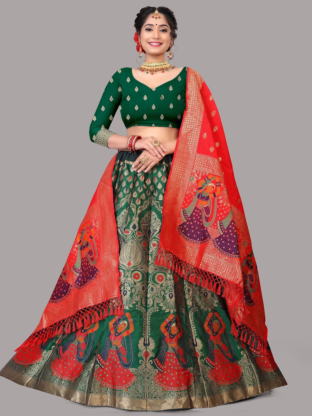 

Warthy Ent Semi-Stitched Lehenga & Unstitched Blouse With Dupatta, Green
