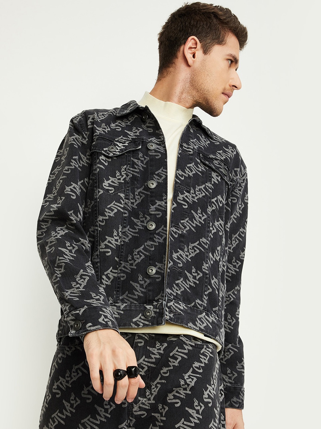 

max Typography Printed Pure Cotton Denim Jacket, Black