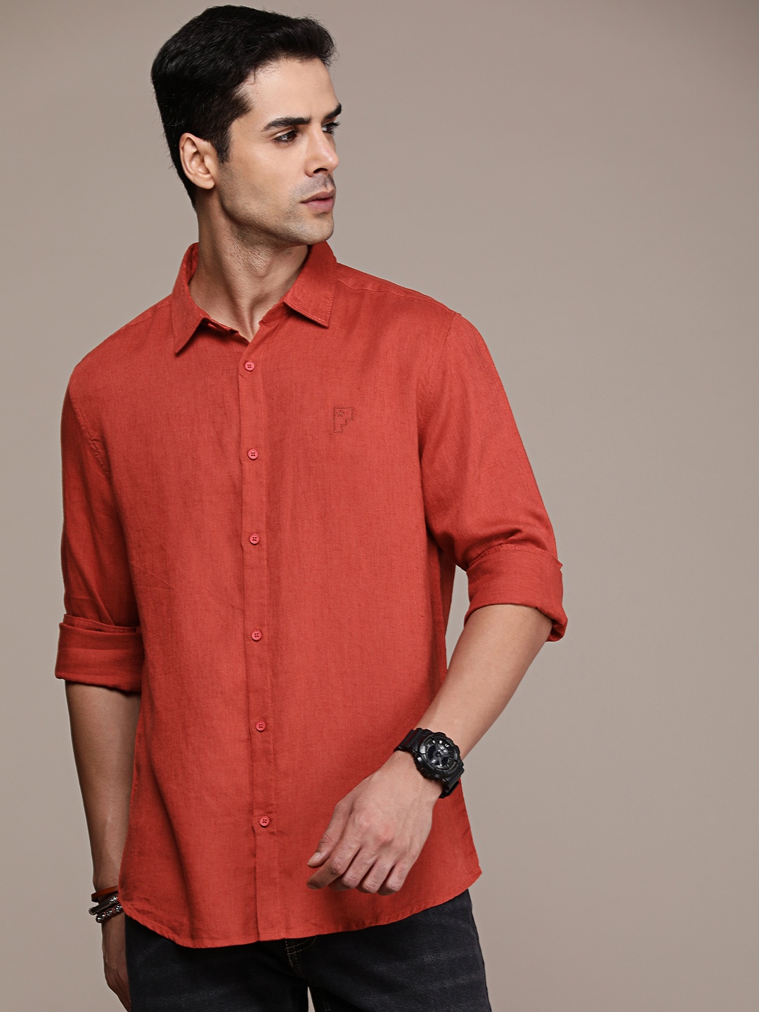 

FORCE IX Men Cotton Linen Solid Casual Shirt, Red