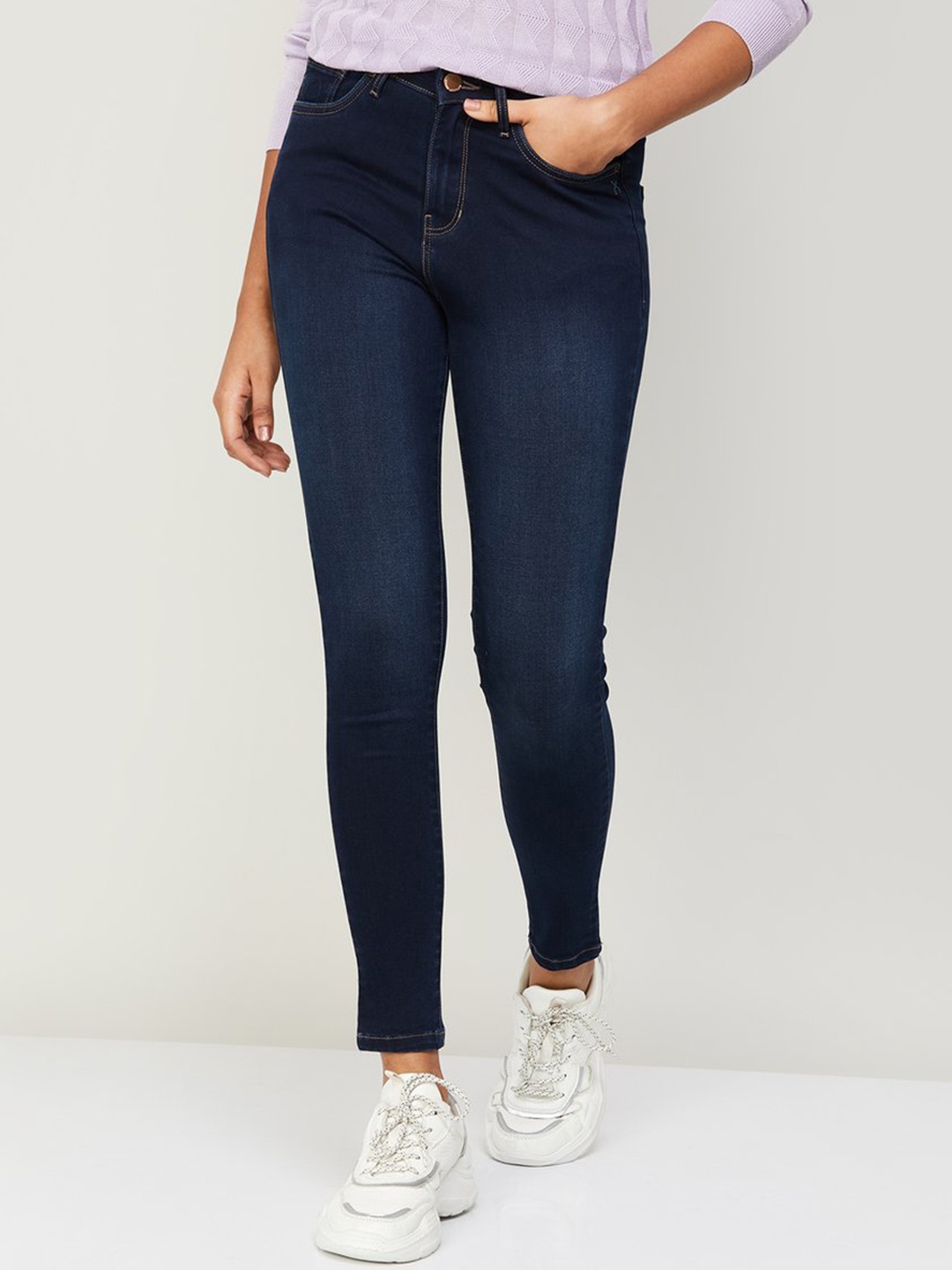 

Xpose Women Comfort Slim Fit High-Rise Light Fade Stretchable Jeans, Blue