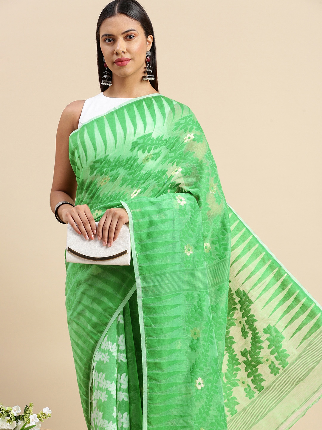 

DESH BIDESH Floral Pure Cotton Taant Saree, Green