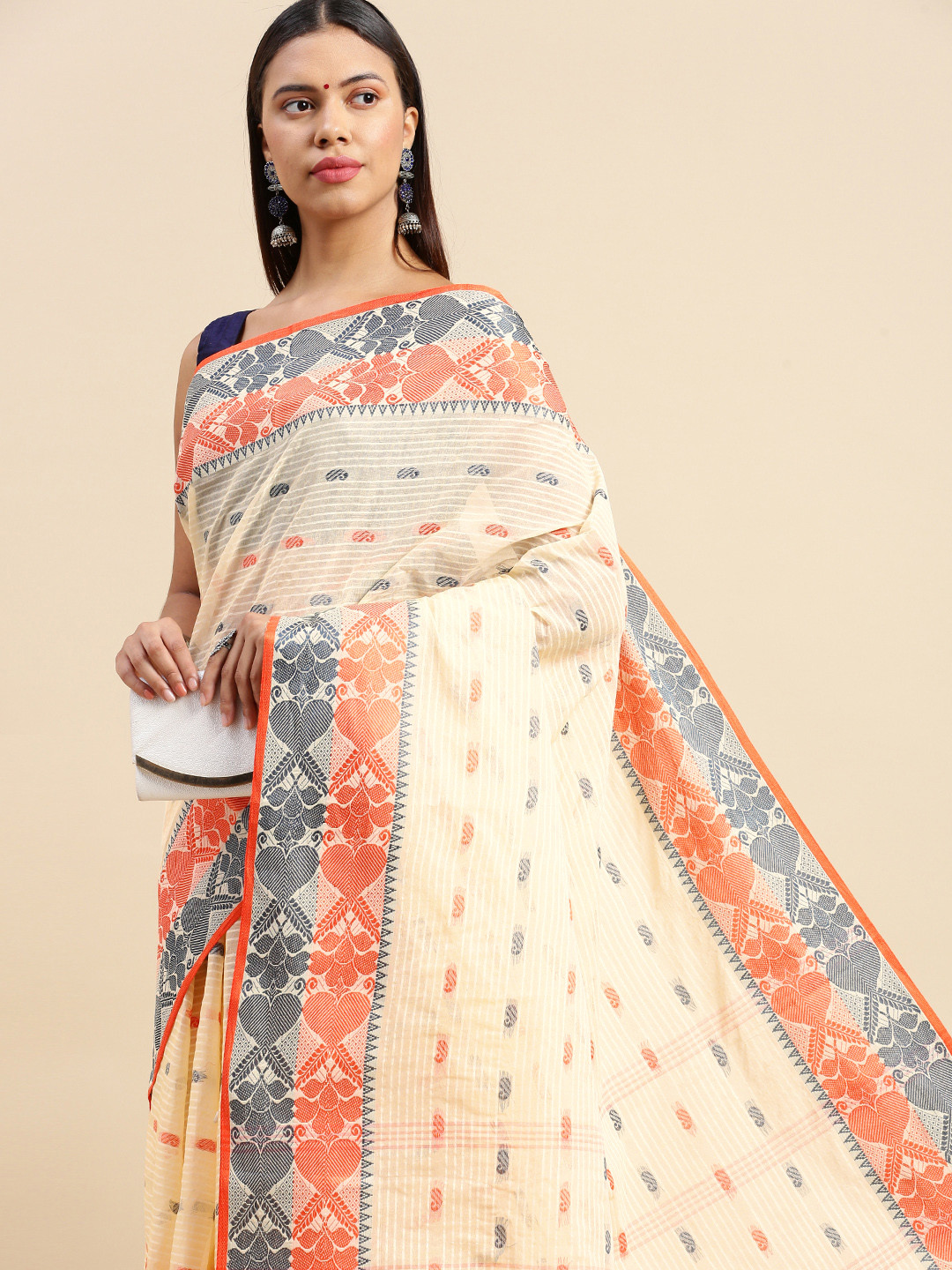 

DESH BIDESH Woven Design Pure Cotton Taant Saree, Off white