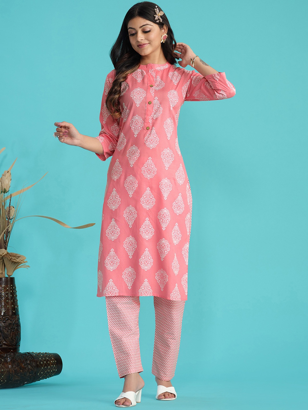 

Sangria Peach Ethnic Motifs Printed Pure-Cotton Straight Kurta With Trouser