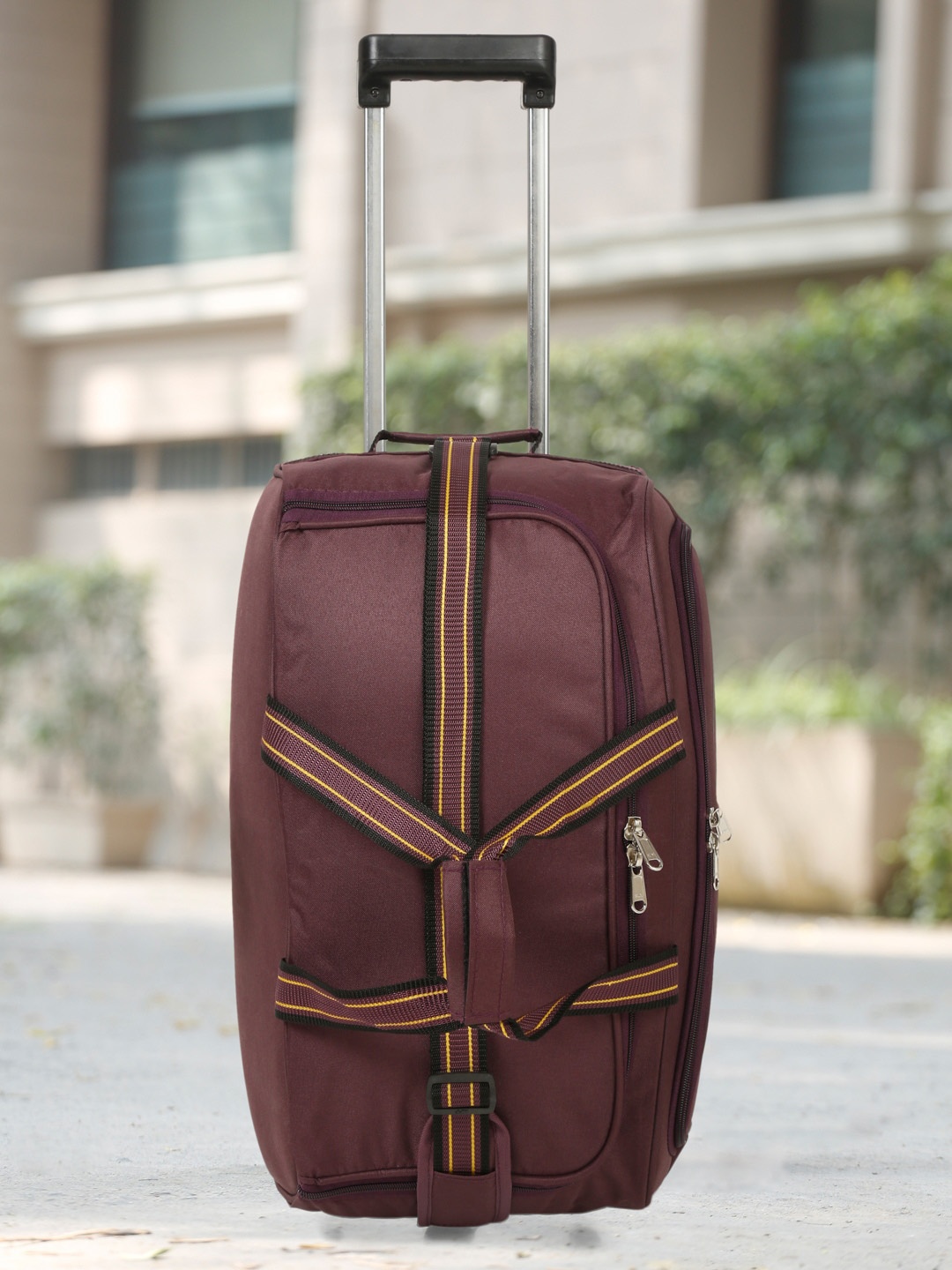 

Teakwood Leathers Duffel Trolley Bag, Purple