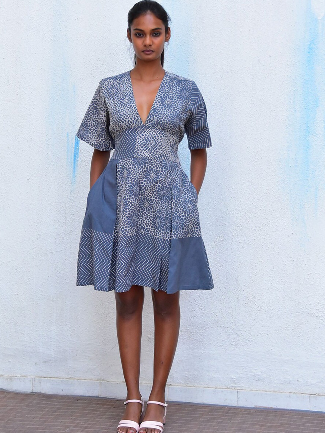 

Chidiyaa V-Neck Print Fit & Flare Cotton Dress, Blue
