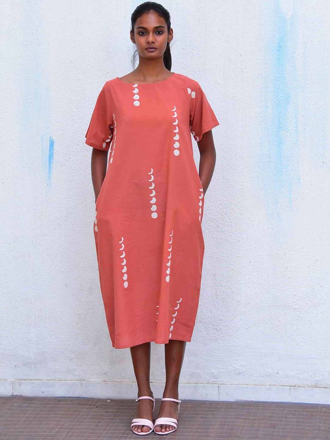 

Chidiyaa Boat Neck A-Line Midi Cotton Dress, Peach