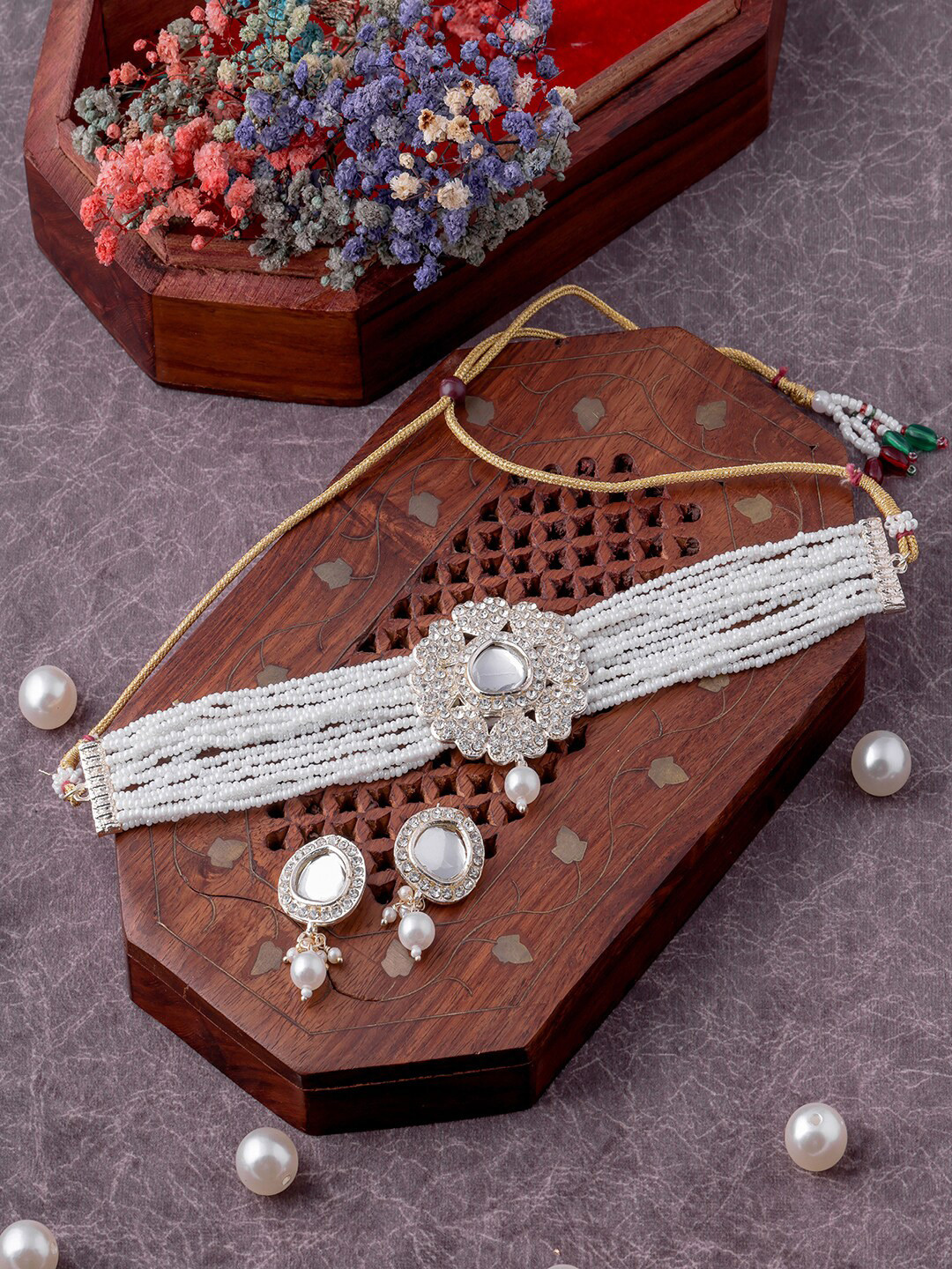 

VATSALYA creation Gold-Plated Stone-Studded & Beaded Necklace & Earrings
