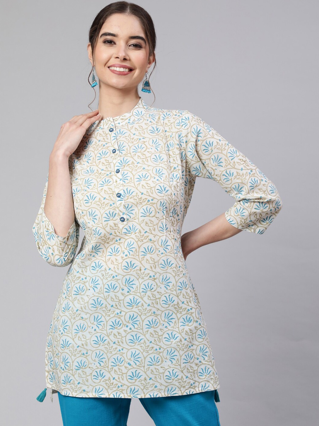 

Jaipur Kurti White & Blue Printed Kurti With Trousers