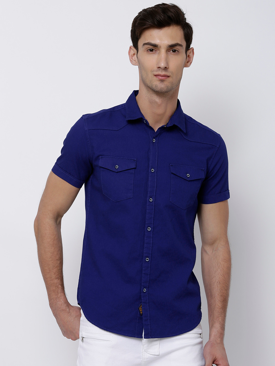 

LOCOMOTIVE Men Blue Slim Fit Solid Casual Shirt