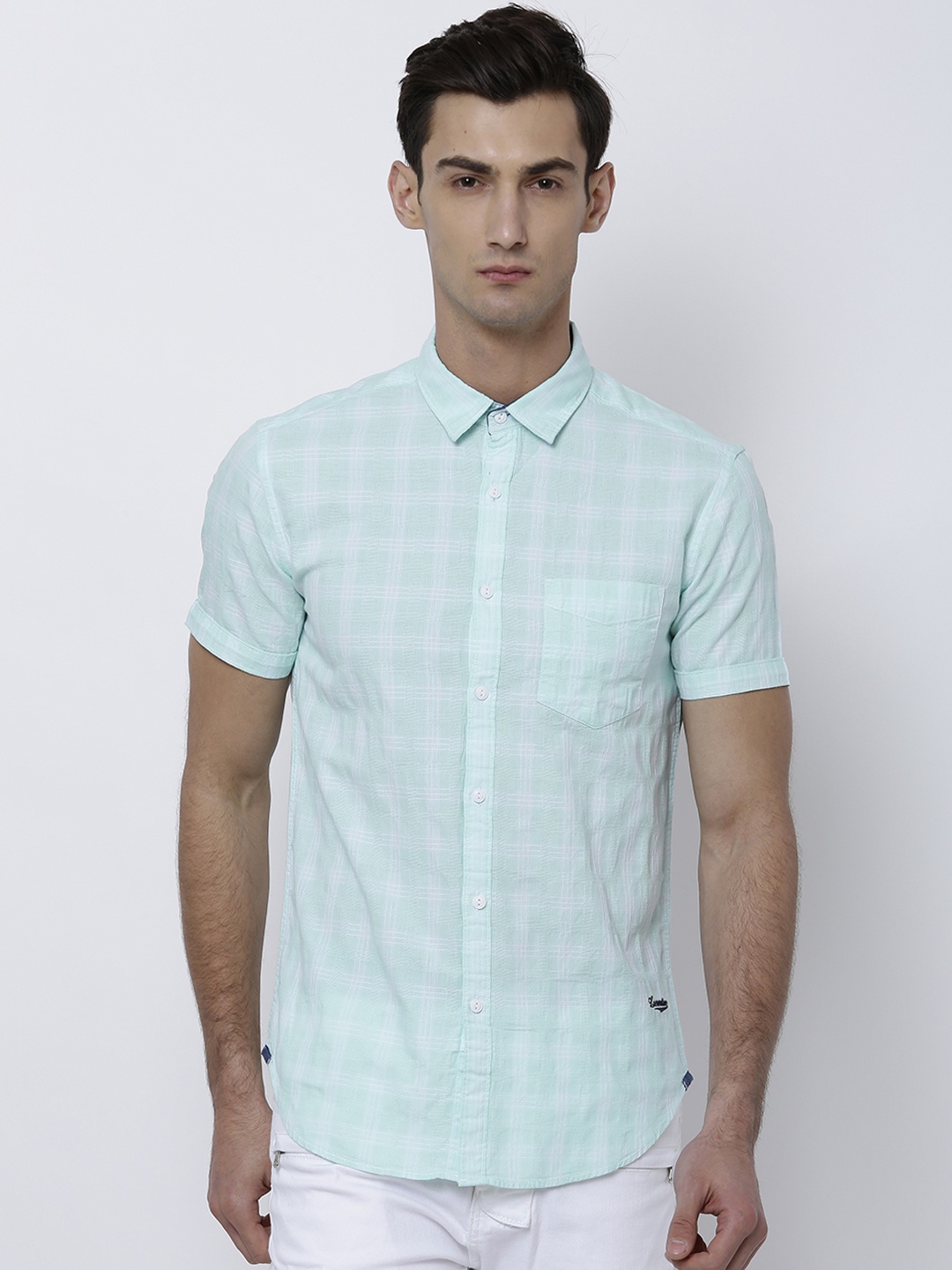 

LOCOMOTIVE Men Green Slim Fit Checked Casual Shirt