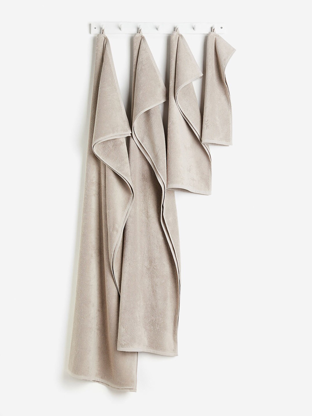 

H&M Beige Cotton Terry Bath Sheet