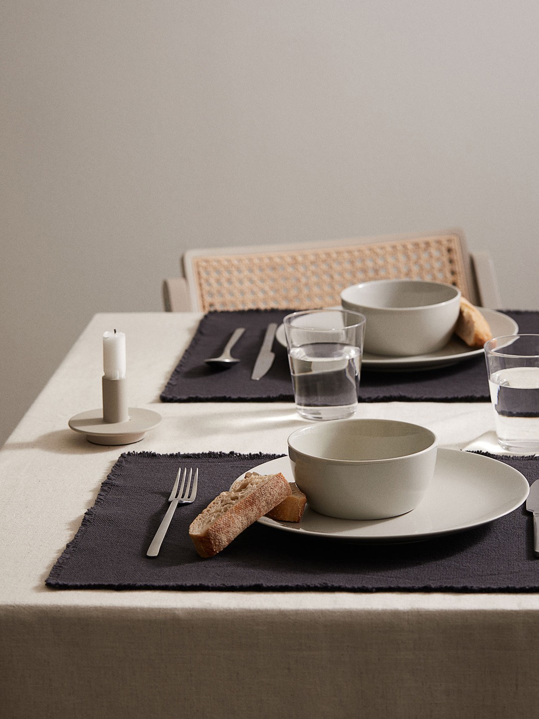

H&M Grey 2-Pack Canvas Place Mats