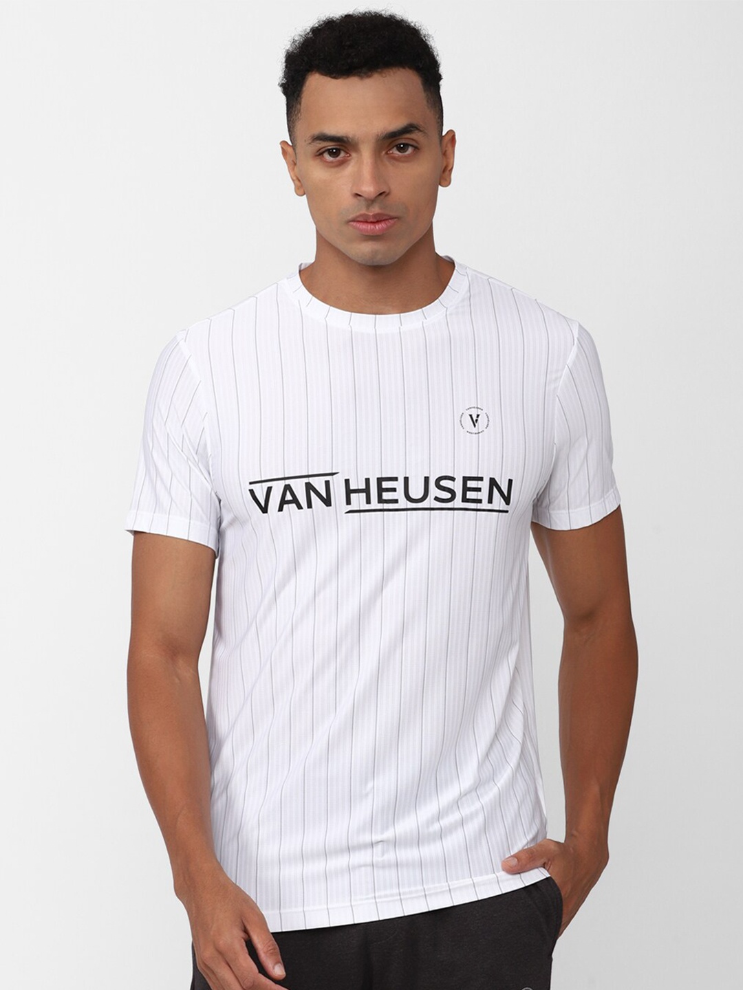 

Van Heusen Flex Men Striped Slim Fit Short Sleeves T-shirt, White