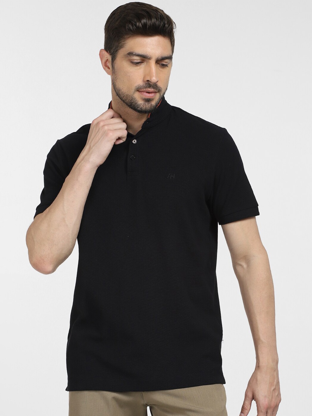 

SELECTED Henley Neck Short Sleeves Slim Fit T-shirt, Black