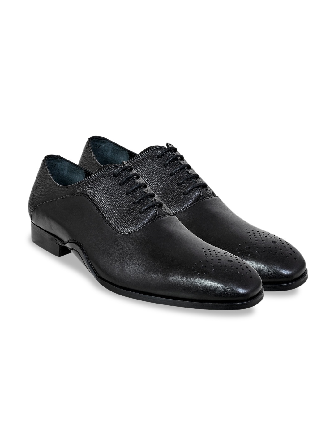 

HX London Men Textured Round-Toe Leather Formal Oxfords, Black
