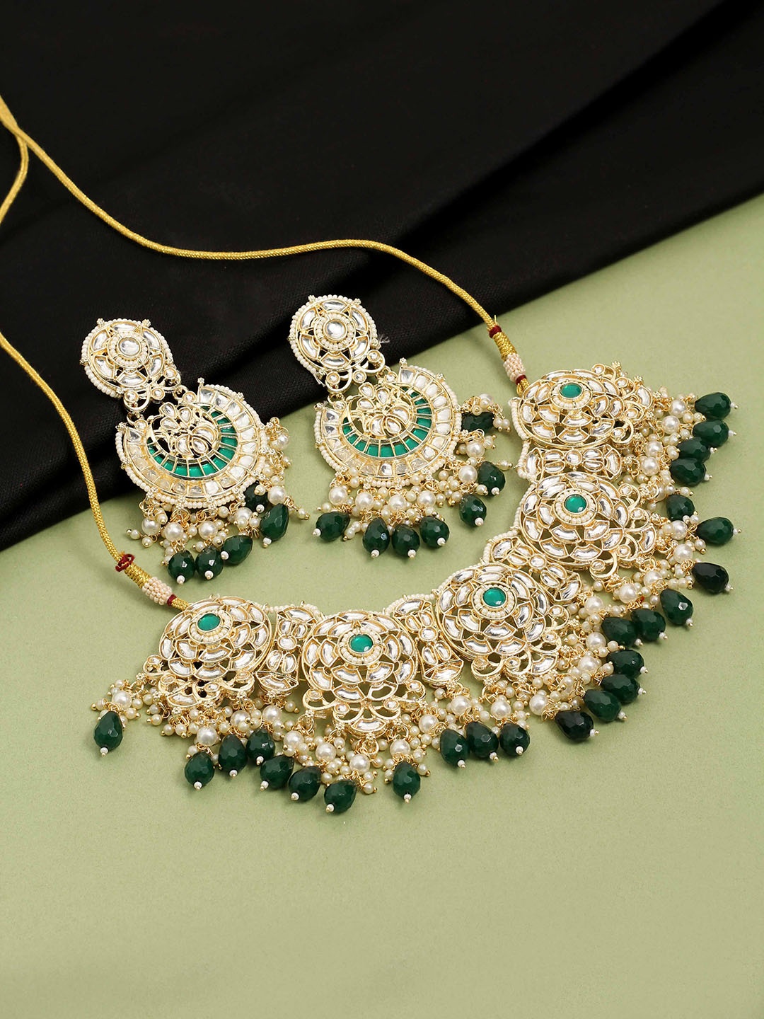 

SAIYONI Gold-Plated Stone-Studded & Beaded Necklace & Earrings