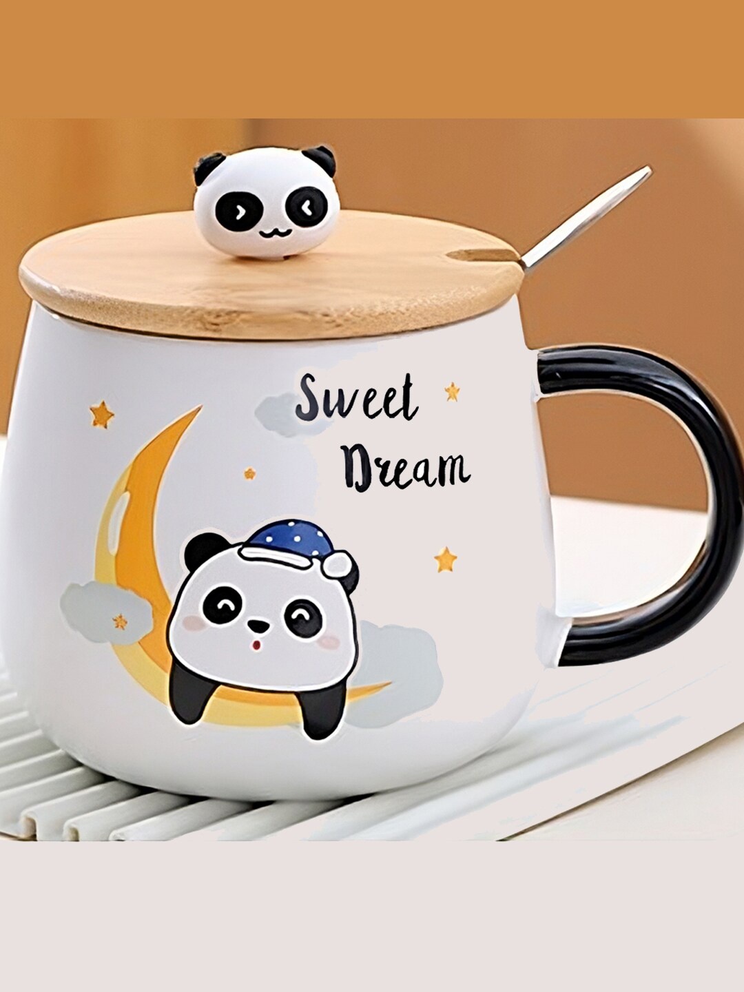 

BonZeaL White & Beige Printed Ceramic Glossy Mug With Lid And Spoon 430 ml
