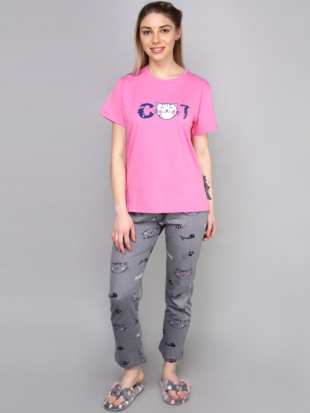 

evolove Graphic Printed Pure Cotton Night Suit, Pink