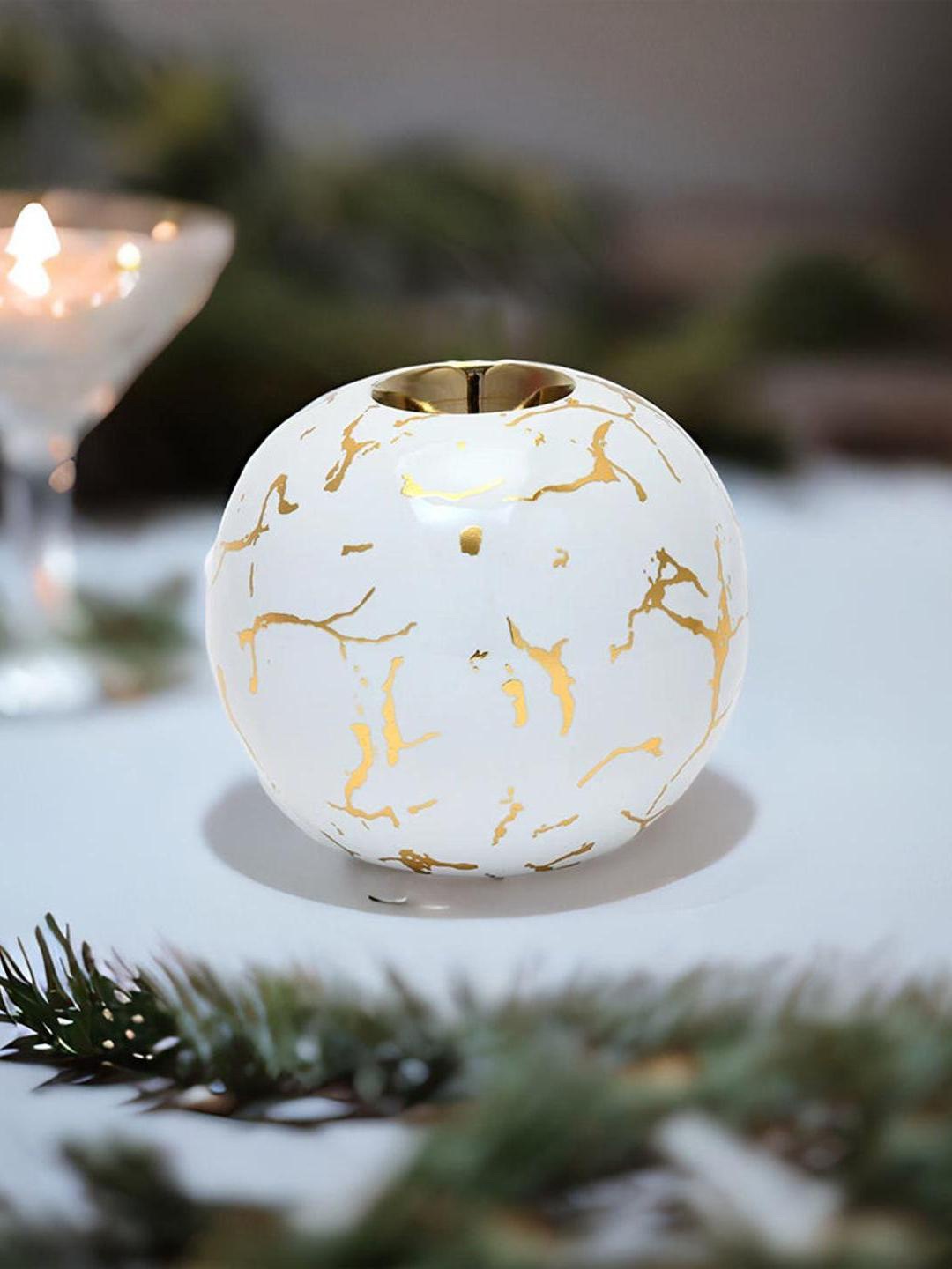 

Athome by Nilkamal White & Gold Toned Hourglass Ceramic Votive