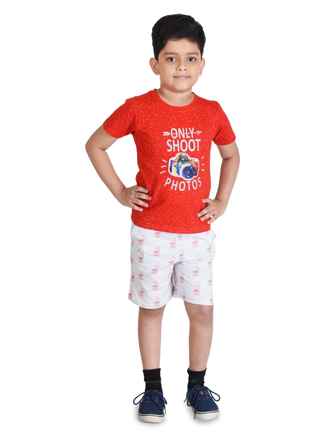 

Clothe Funn Boys Typography Printed T-shirt With Shorts, Red