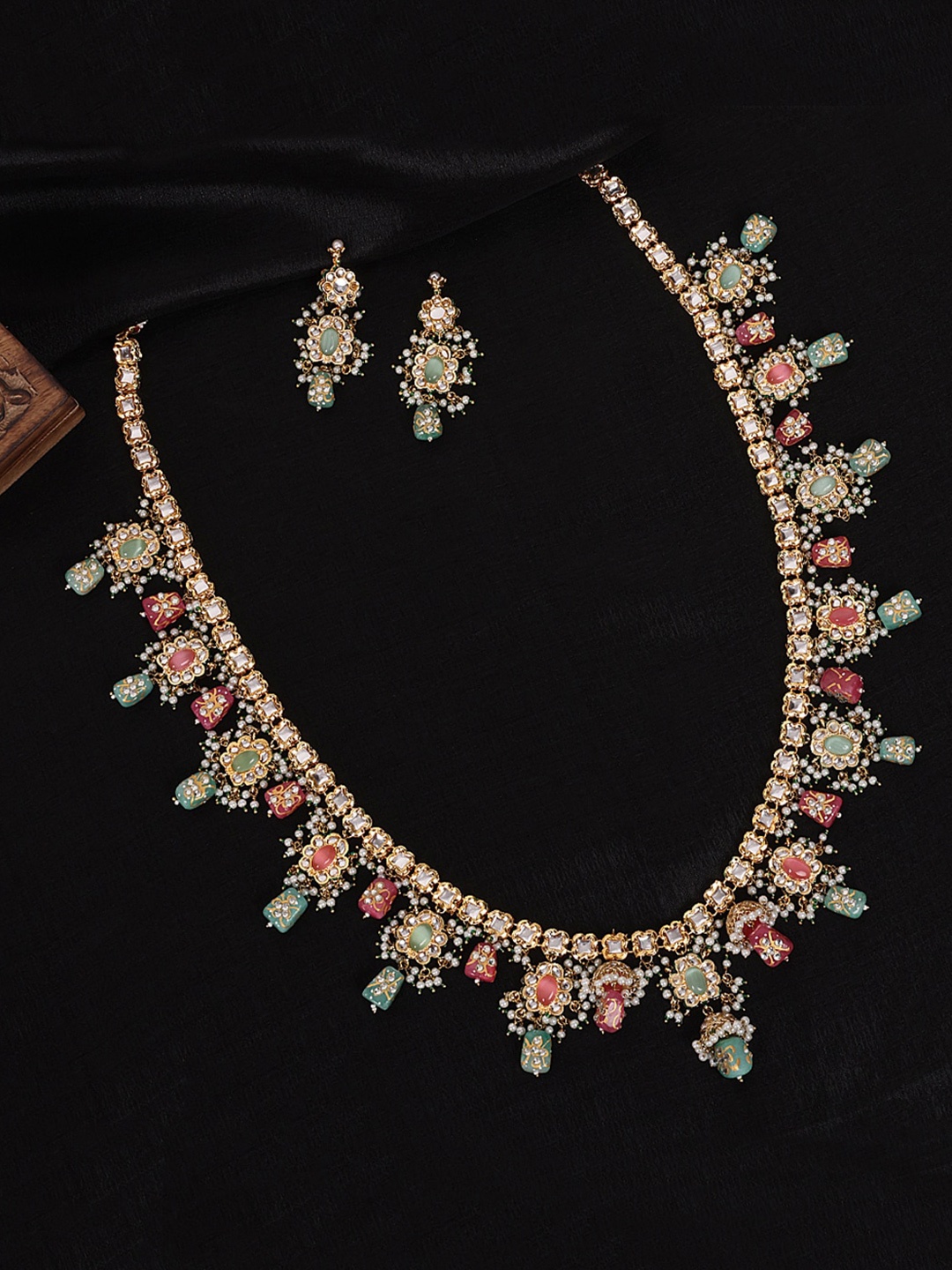 

ABDESIGNS Gold-Plated Beaded & Stone Studded Jewellery Set