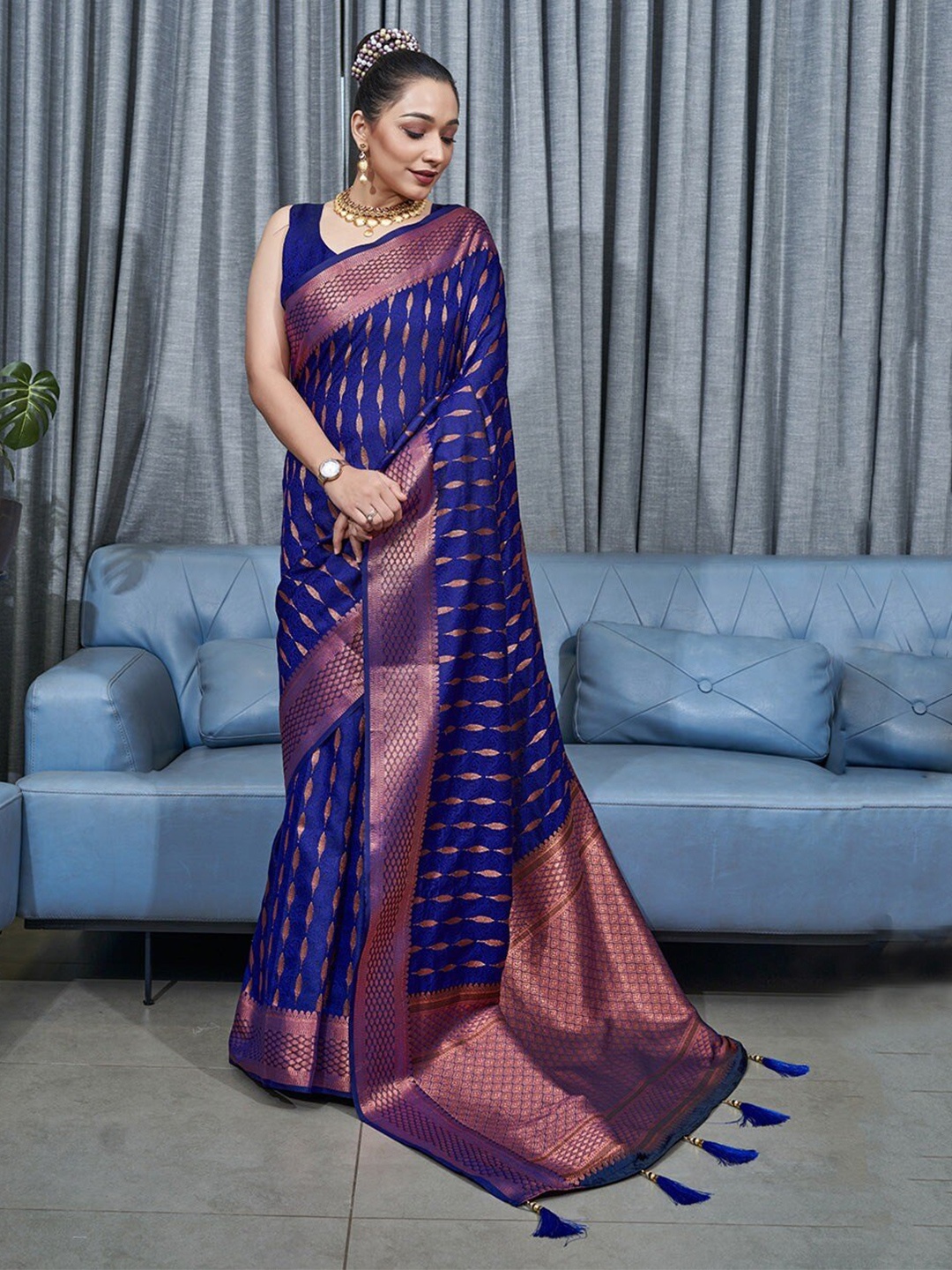 

KALINI Woven Design Zari Banarasi Saree, Blue