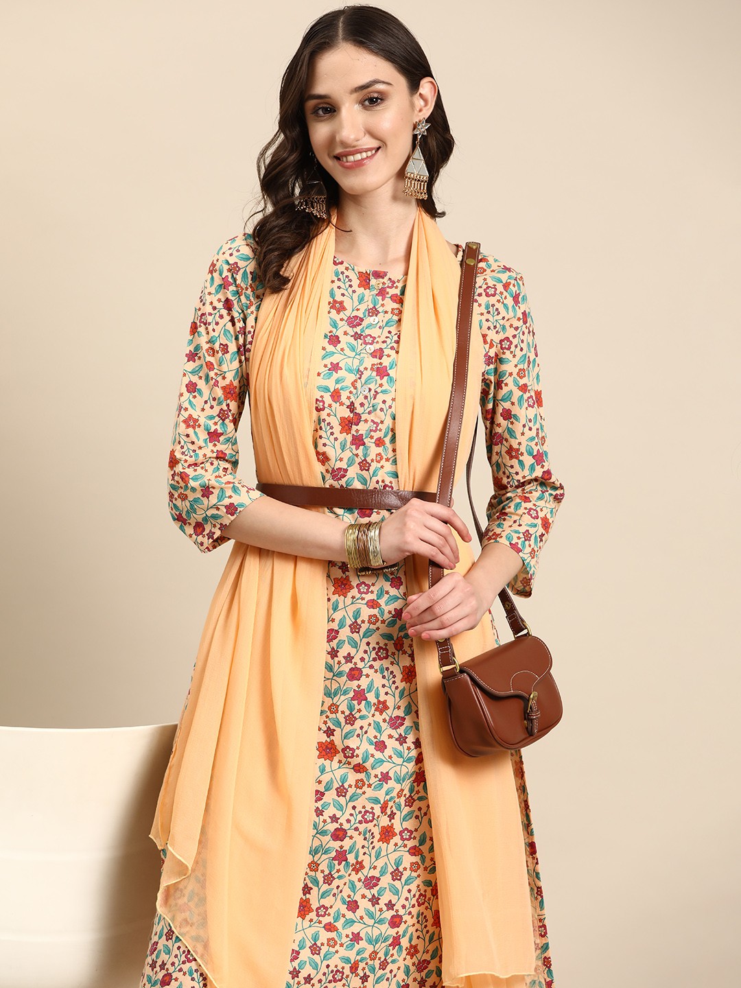

Sangria Floral Printed Regular Pure Cotton Kurta With Trousers & Dupatta, Beige
