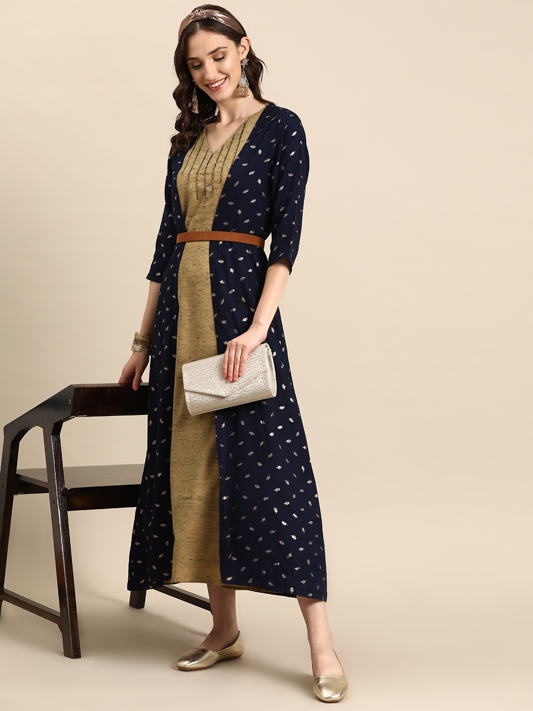 

Sangria Embellished A-Line Midi Dress With Printed Jacket, Blue