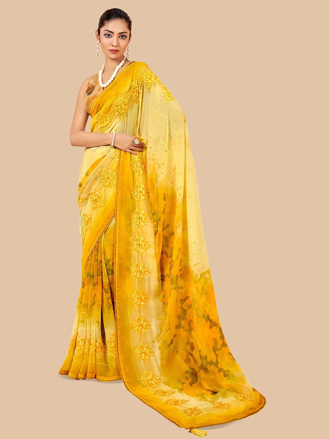 

Triveni Floral Embroidered Pure Georgette Saree, Yellow
