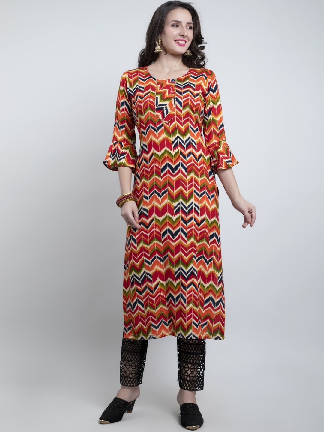 

GAJARAI Geometric Printed Bell Sleeve Gotta Patti Kurta, Red