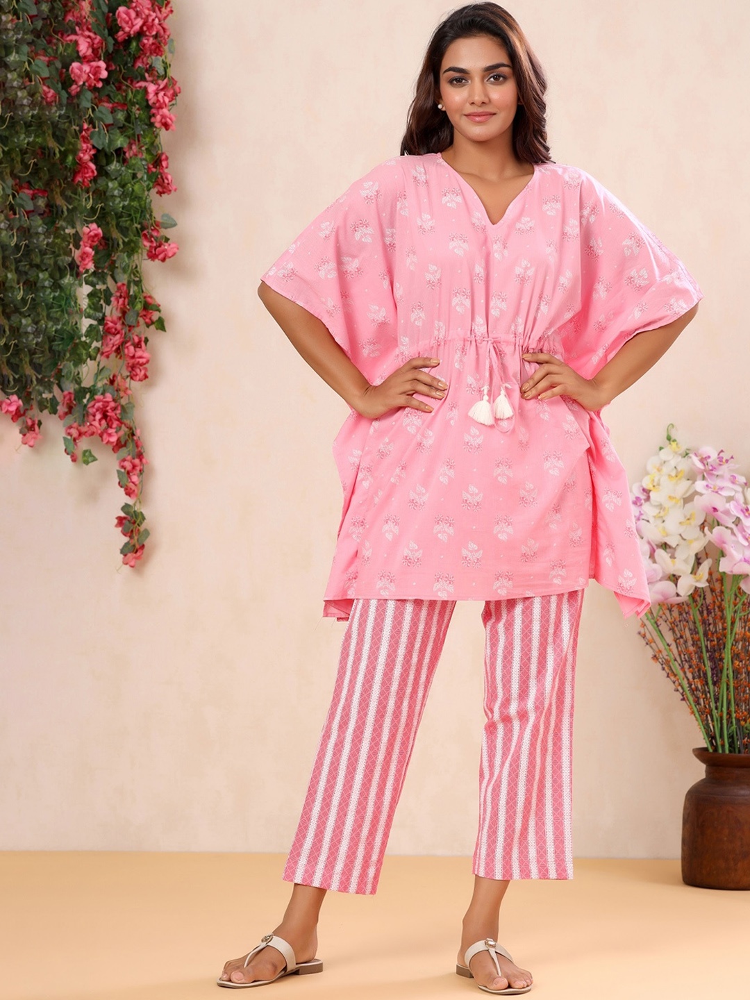 

mirari Ethnic Motifs Printed Regular Pure Cotton Kurti with Pyjamas, Pink