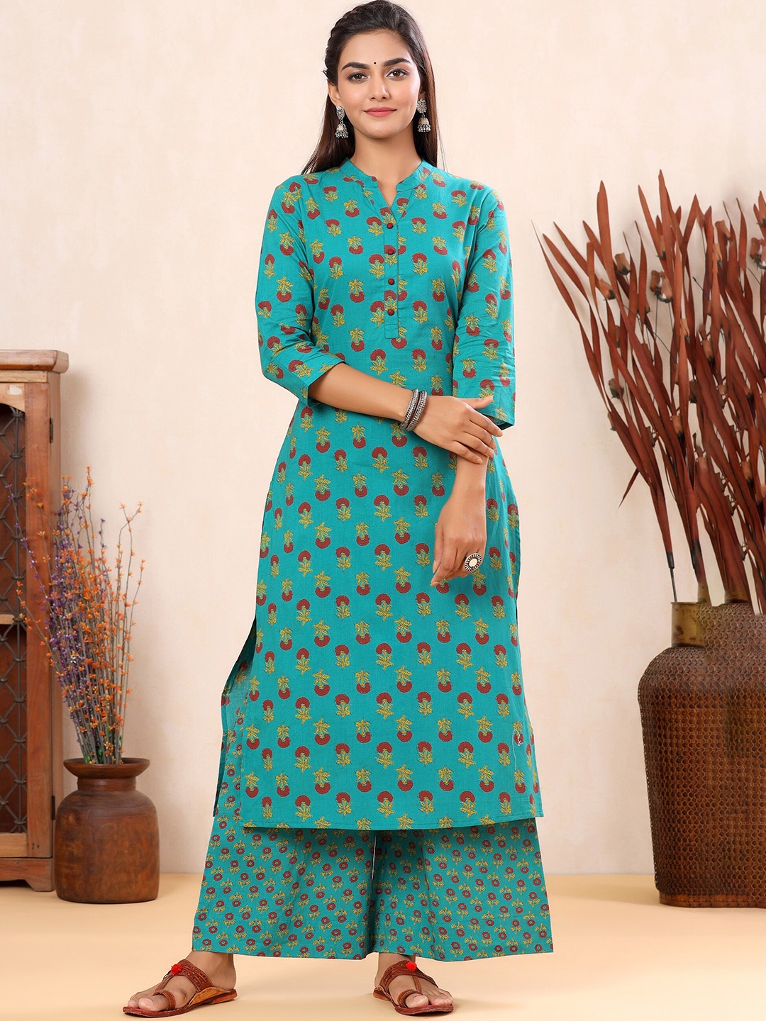 

mirari Floral Printed Regular Pure Cotton Kurta With Palazzos, Green
