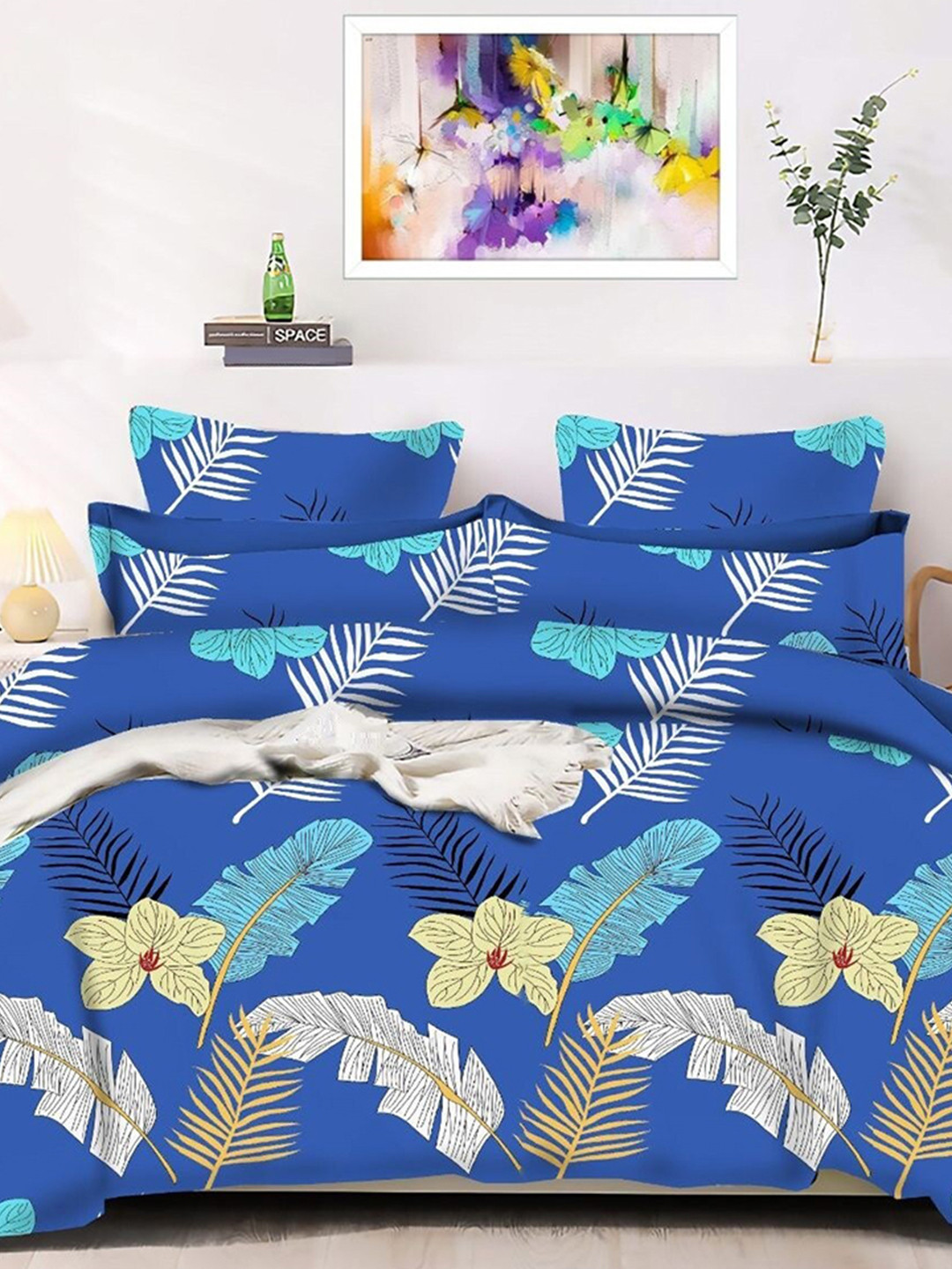

Stylespace by Isha Blue & White Floral King Bedsheet With 2 Pillow Covers