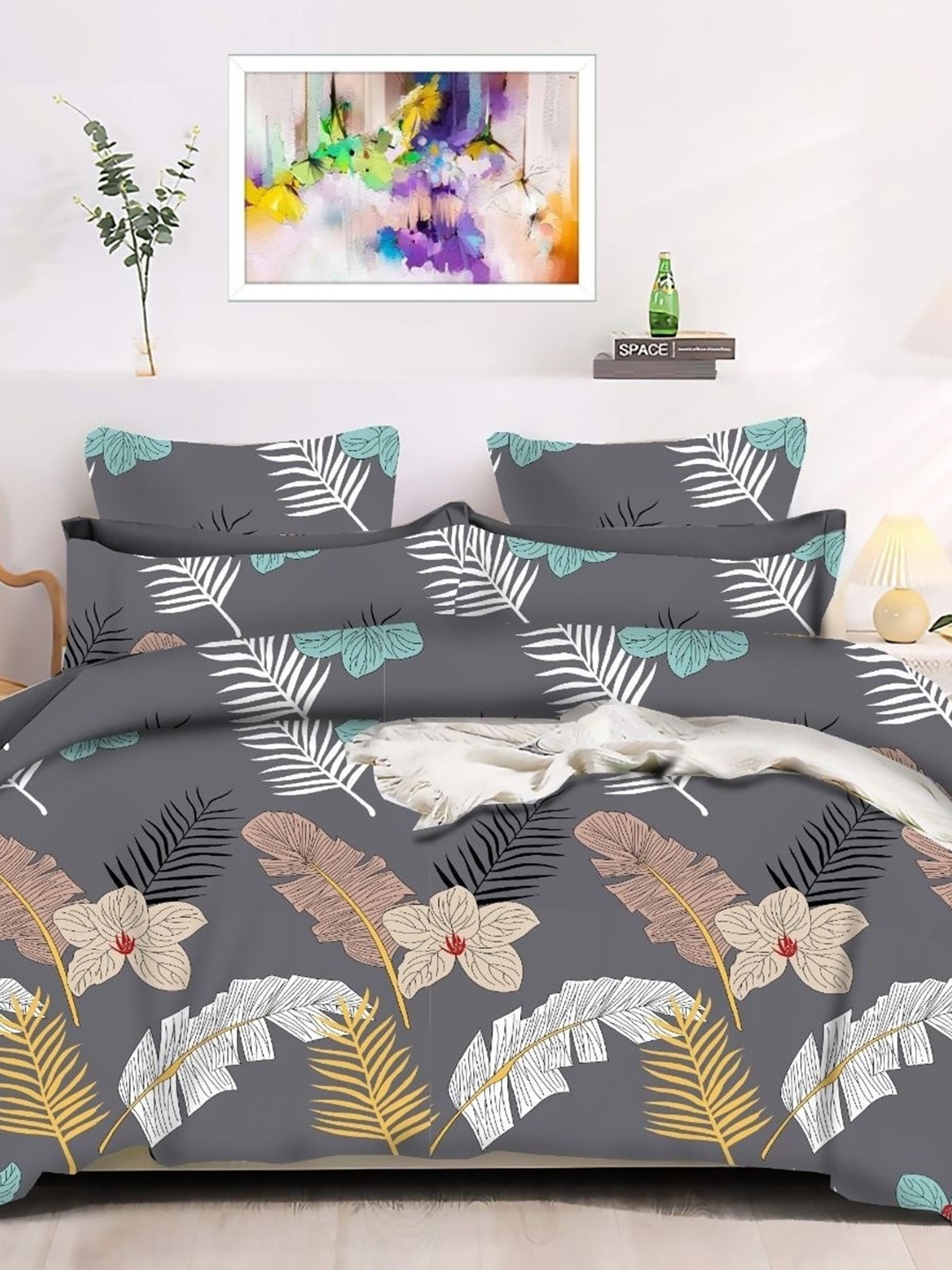 

Stylespace by Isha Grey & White Floral King Bedsheet With 2 Pillow Covers