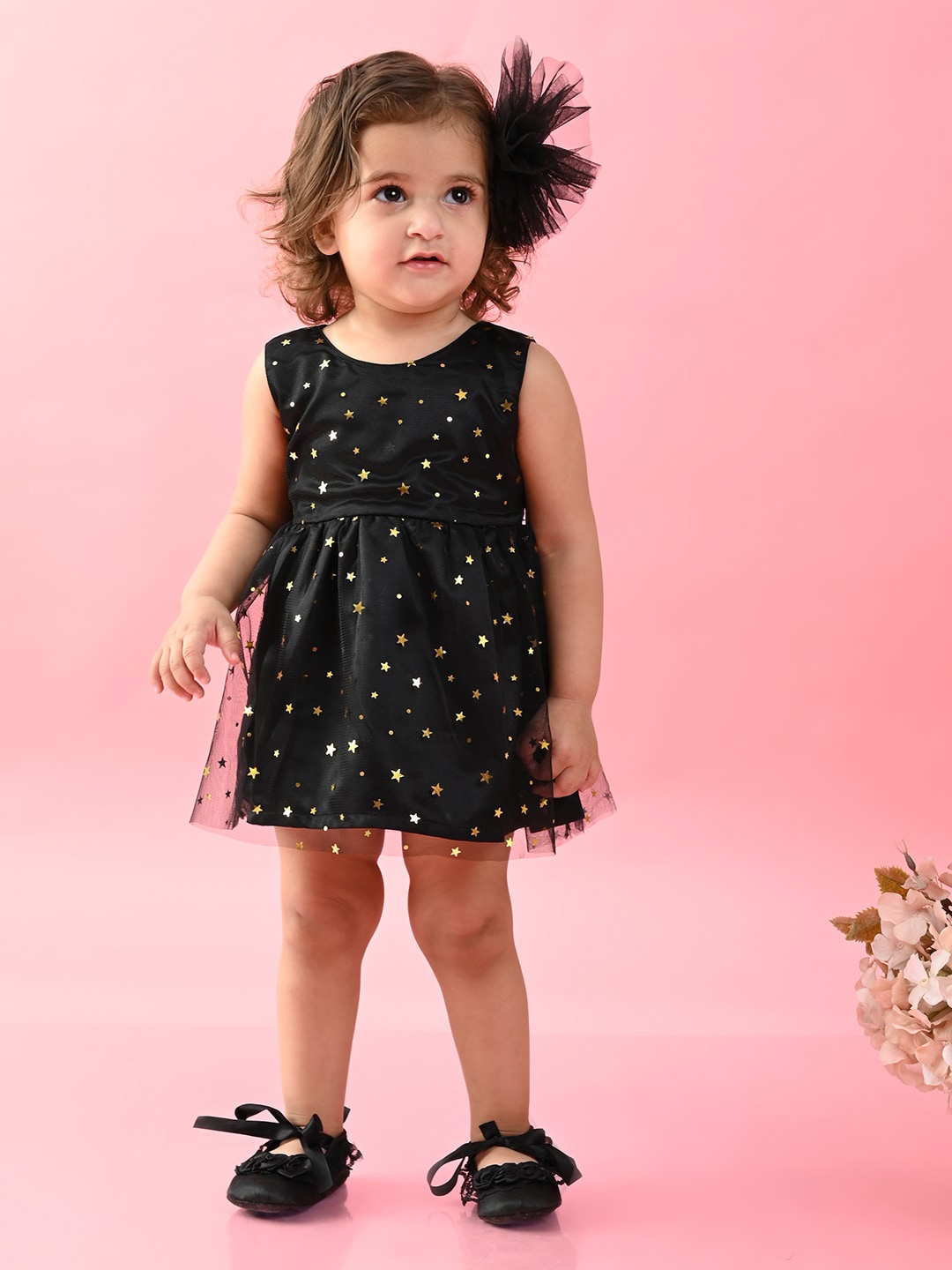 

SAKA DESIGNS Girls Shimmery Texture A-line Dress, Black