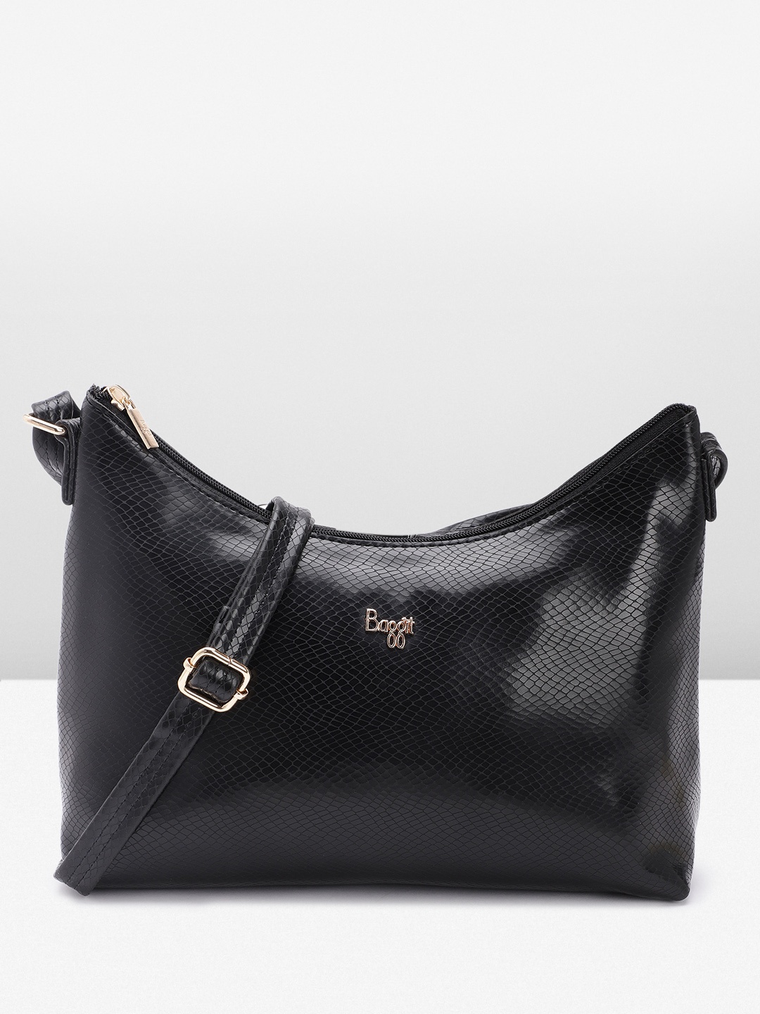 

Baggit Women Textured Sling Bag, Black