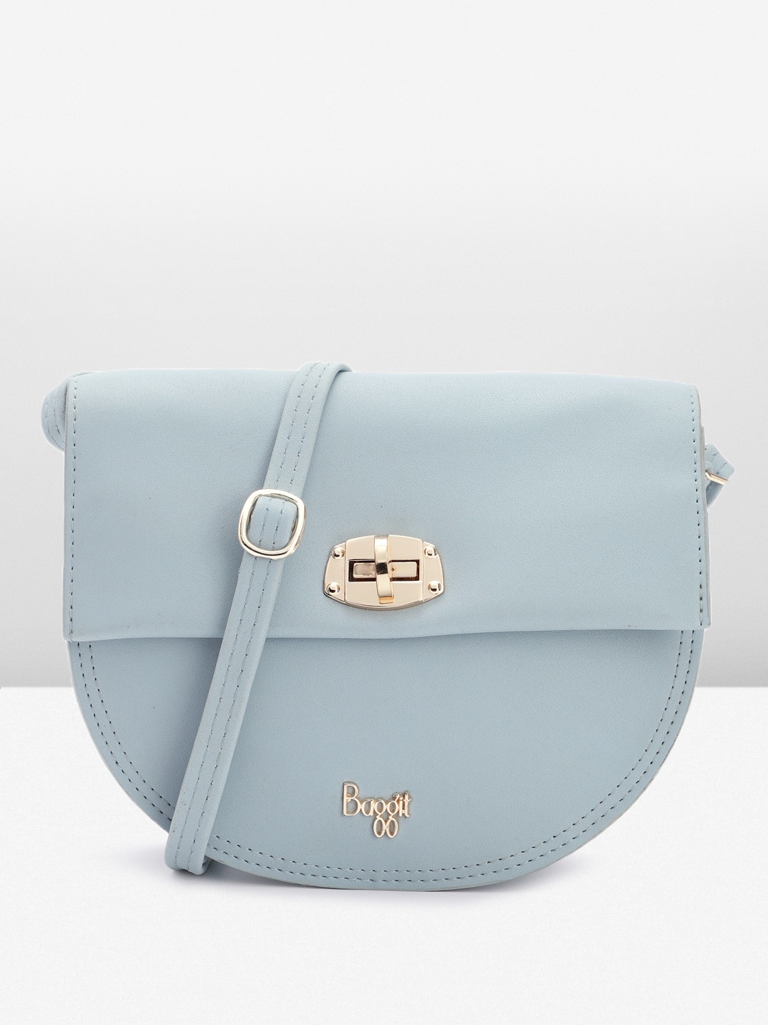

Baggit Women Solid Sling Bag, Blue
