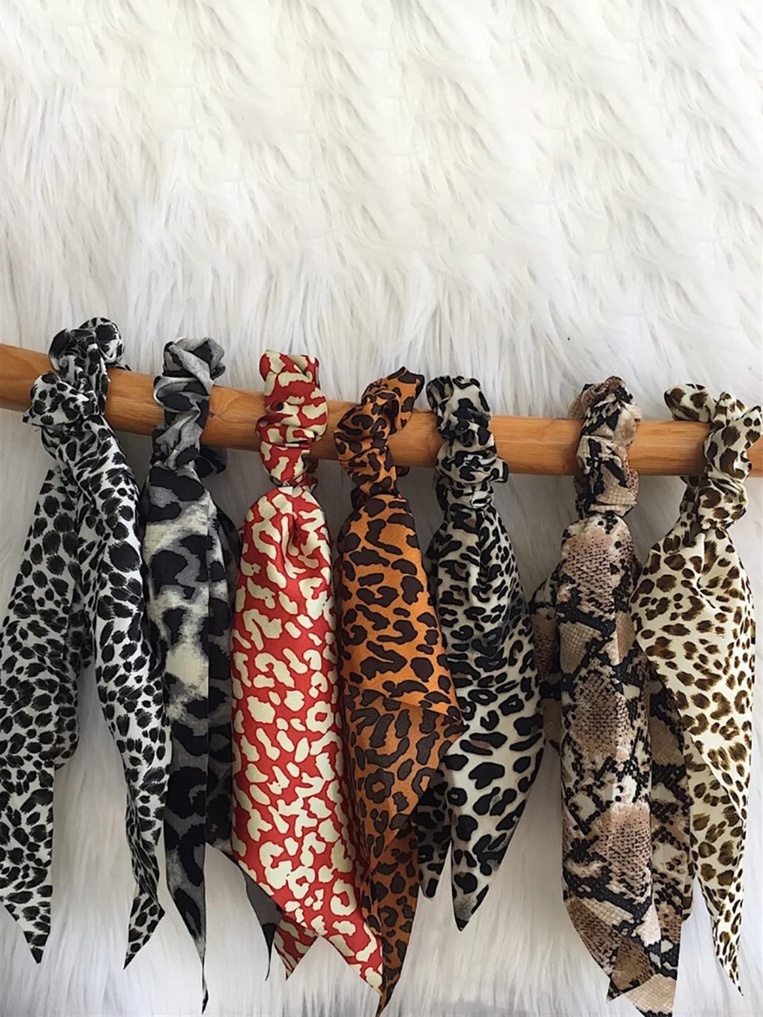 

CHRONEX Set of 7 Animal Printed Satin Chiffon Scarf Scrunchies Holders, Black