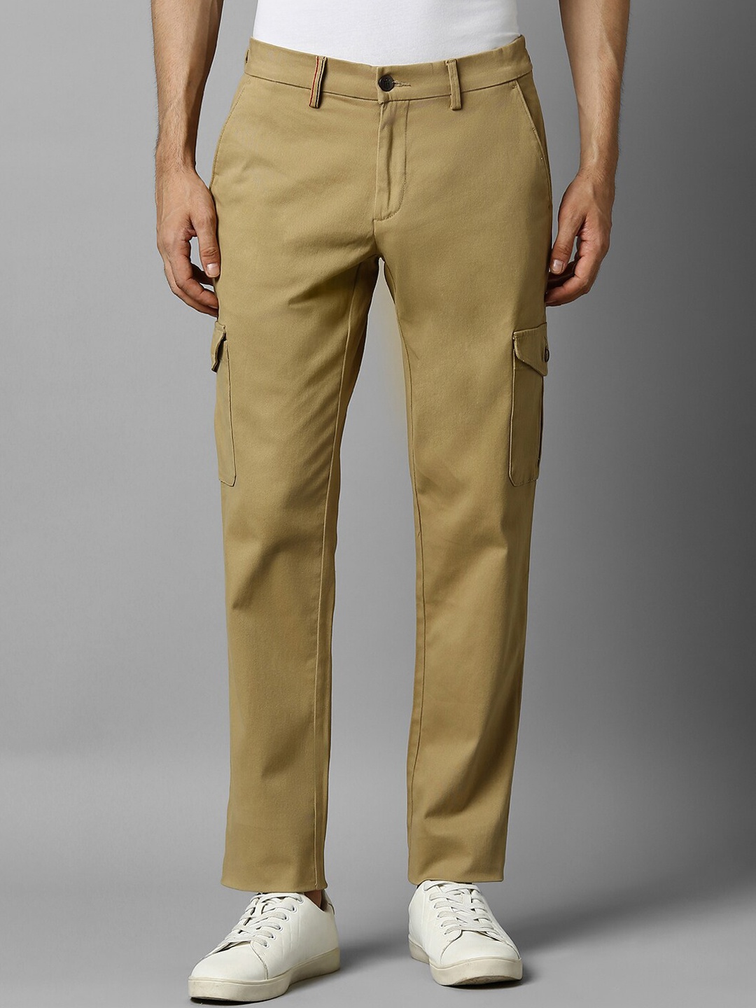 

Louis Philippe Sport Men Slim Fit Cargos Trousers, Khaki