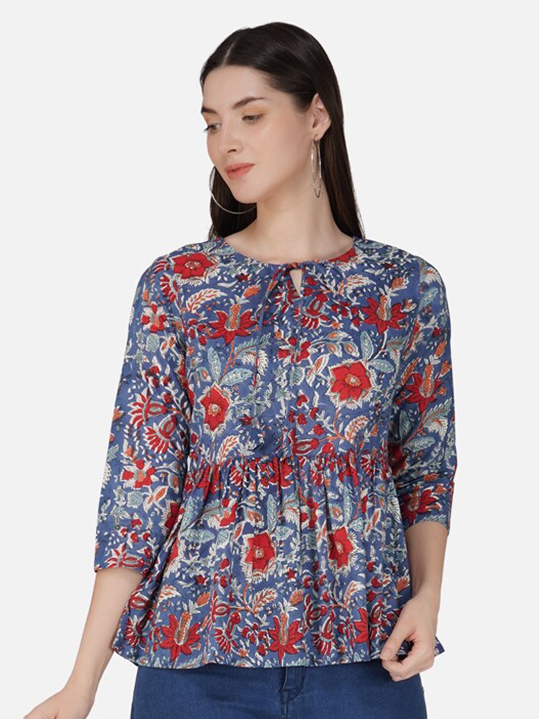 

GULAB CHAND TRENDS Blue Floral Printed Cotton Top