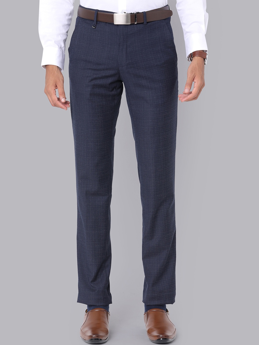 

Van Heusen Men Checked Slim Fit Formal Trousers, Navy blue