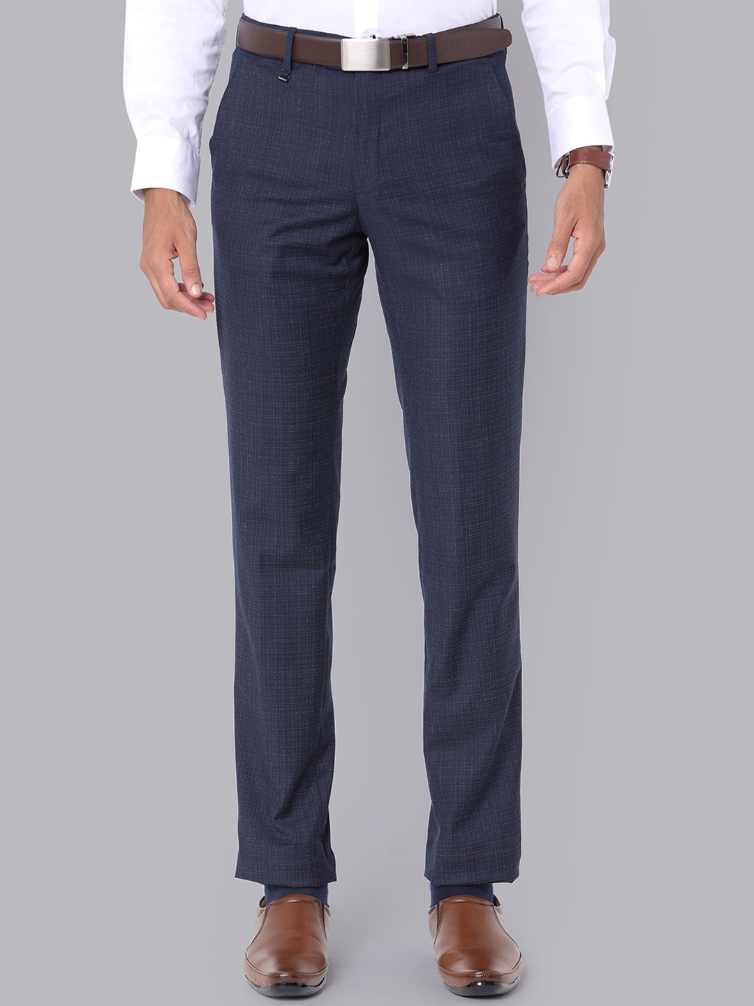 

Van Heusen Men Checked Slim Fit Formal Trousers, Navy blue