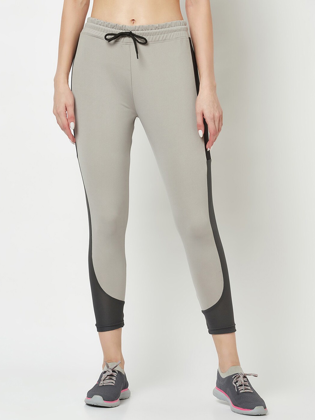 

GLITO Women Colourblocked Slim-Fit Trackpants, Grey