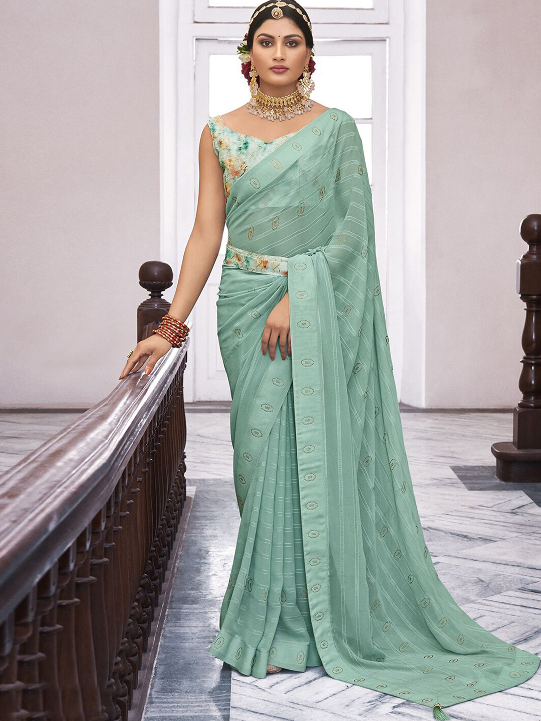 

Satrani Green & Gold-Toned Striped Beads And Stones Poly Georgette Saree