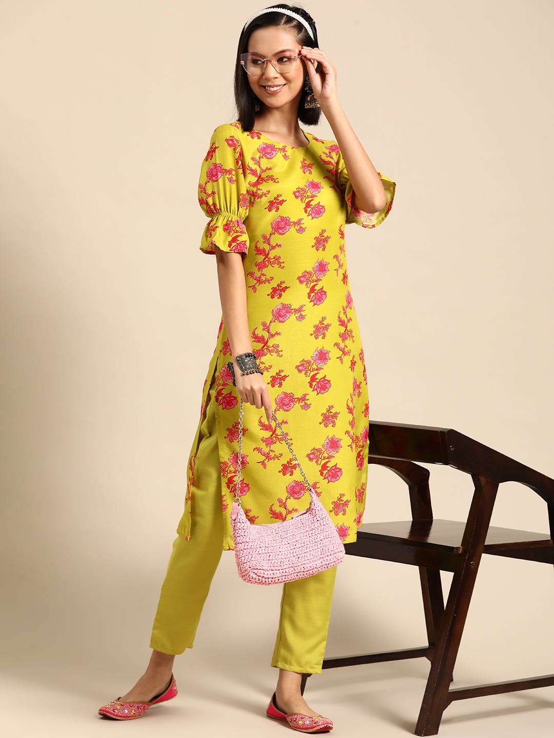 

Sangria Women Floral Printed Regular Kurta with Trousers, Green