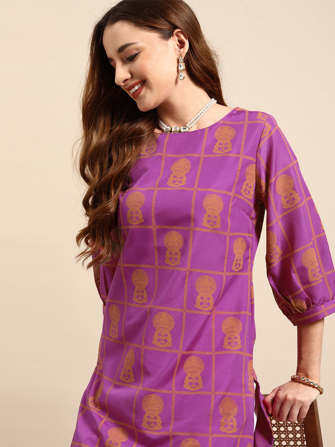 

Sangria Ethnic Motifs Printed Puff Sleeves Kurta, Magenta